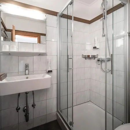 Kendler * Σάαλμπαχ-Χίντεργκλεμ