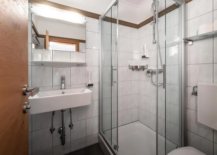 Kendler * Σάαλμπαχ-Χίντεργκλεμ